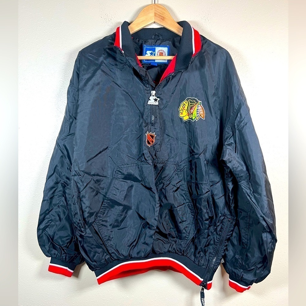 Vintage 90’s Starter Chicago Blackhawks NHL Windbreakeraker Jacket Size Large